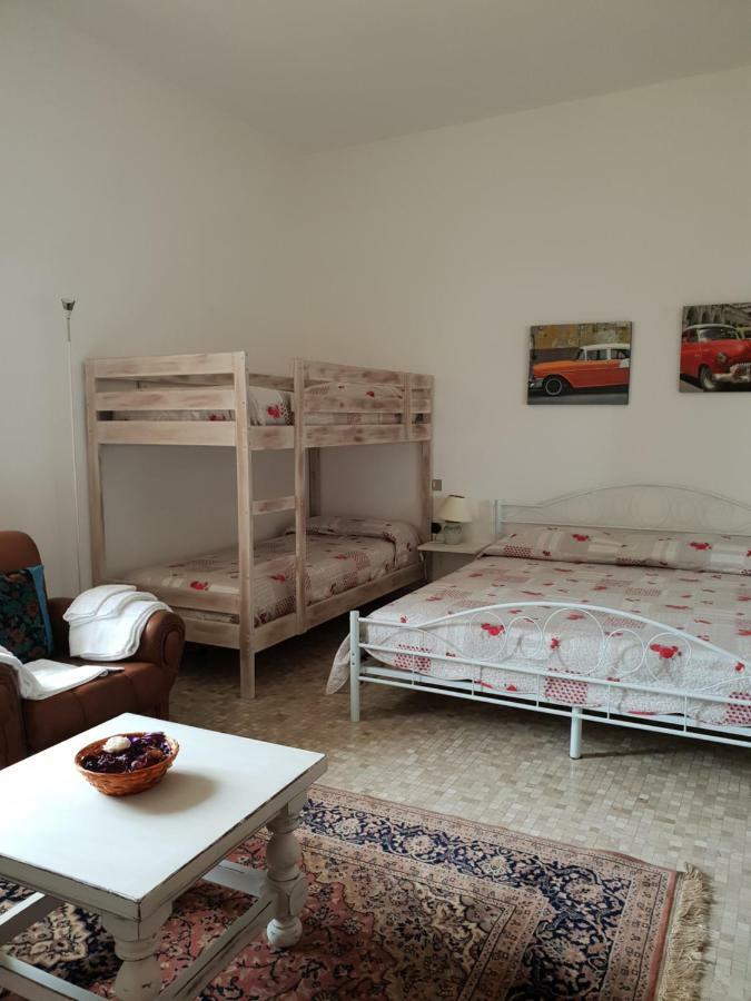Camere "Le Margherite" Olbia Luaran gambar